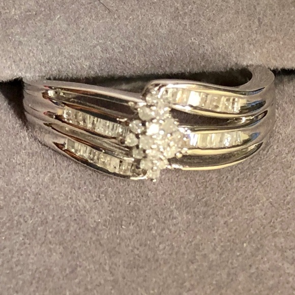 Genuine Diamond Ring. 0.25 cts - Picture 4 of 8